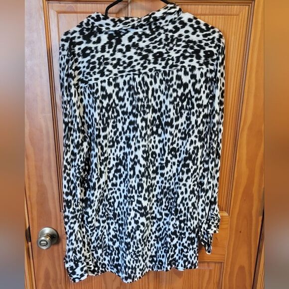 CATO Leopard Print Top EUC XL - Picture 3 of 4